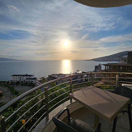 Nora'S Guesthouse ซารานเดอ ภายนอก รูปภาพ