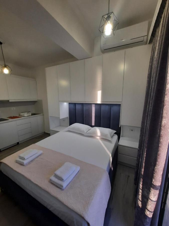 Nora'S Guesthouse ซารานเดอ ภายนอก รูปภาพ