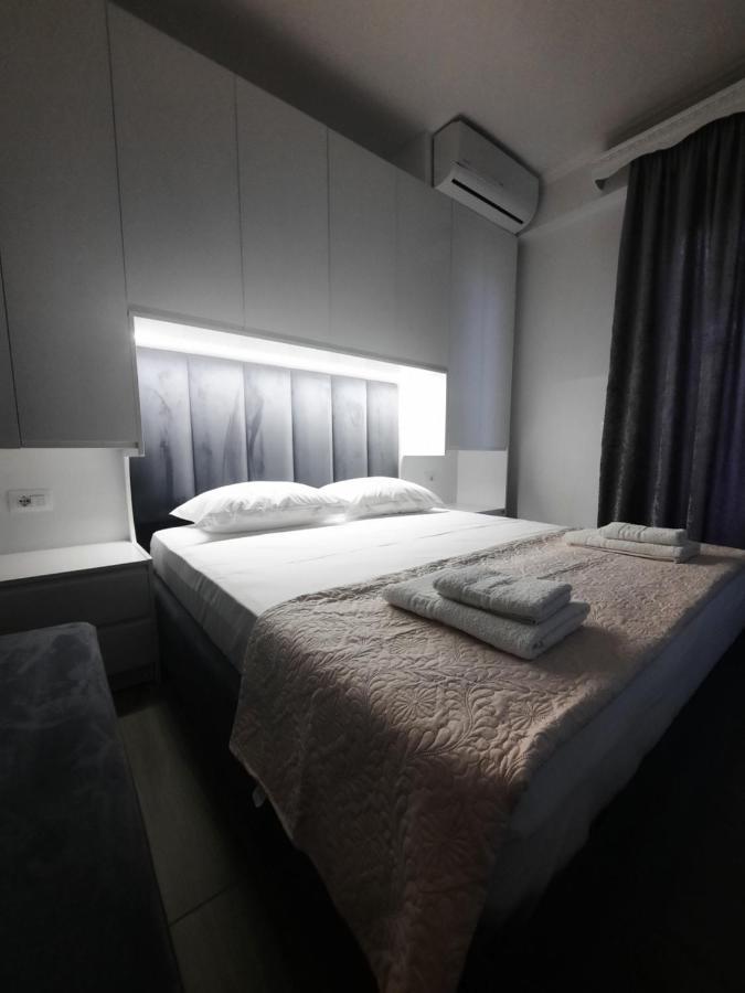 Nora'S Guesthouse ซารานเดอ ภายนอก รูปภาพ