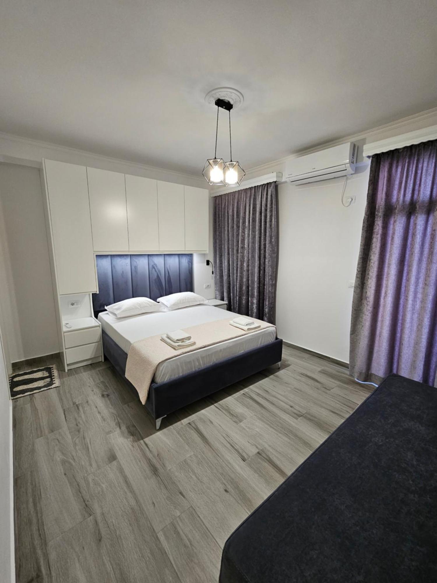 Nora'S Guesthouse ซารานเดอ ภายนอก รูปภาพ