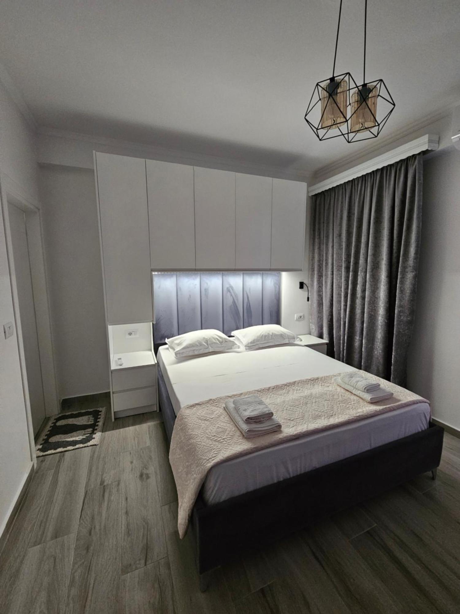 Nora'S Guesthouse ซารานเดอ ภายนอก รูปภาพ