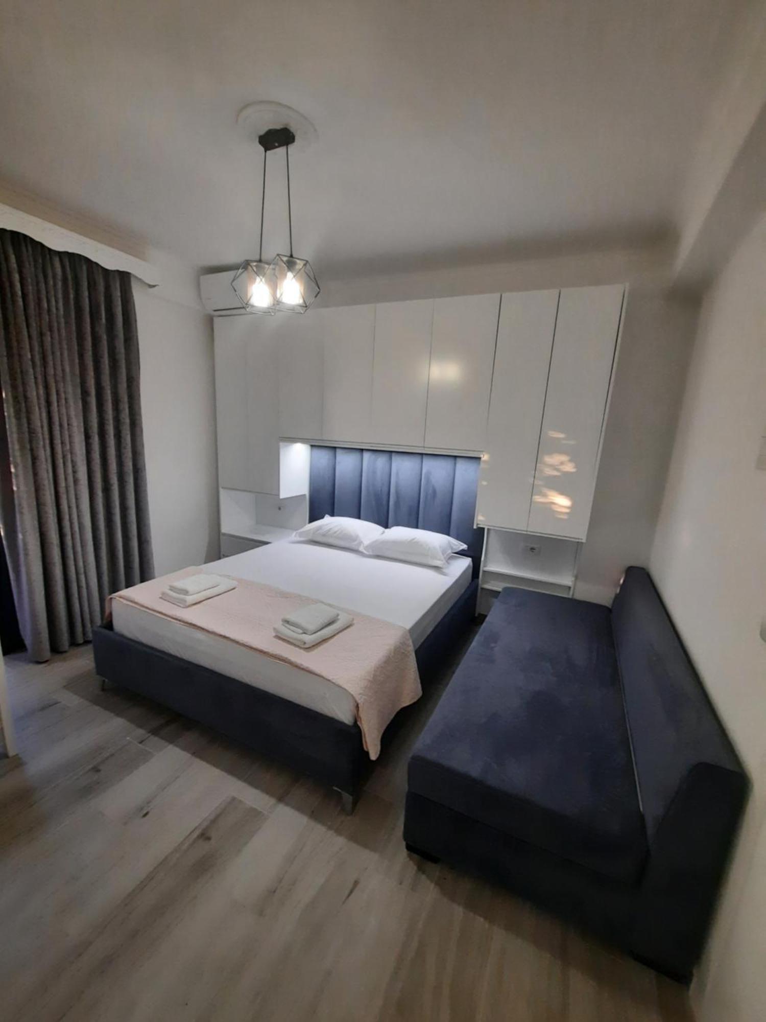 Nora'S Guesthouse ซารานเดอ ภายนอก รูปภาพ